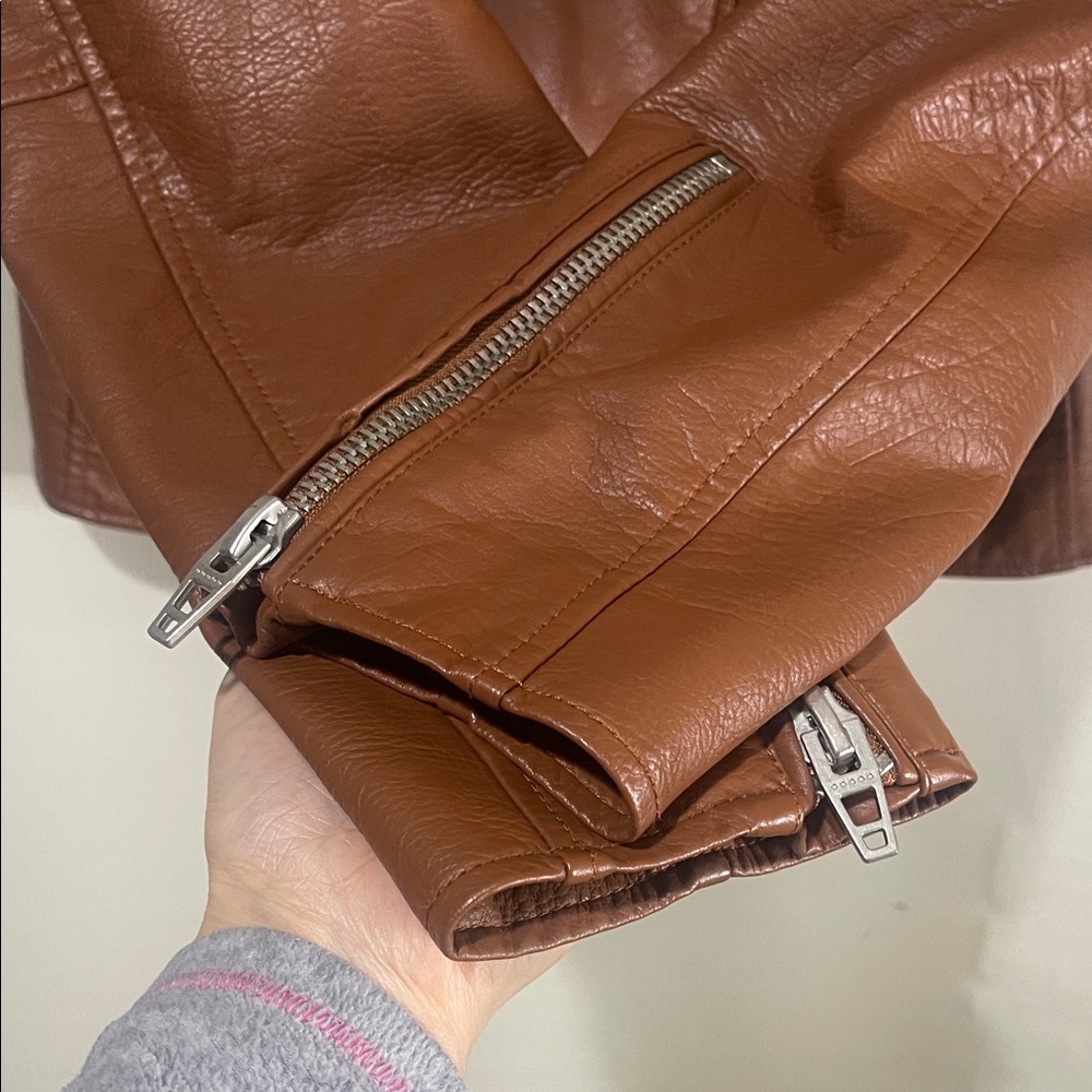 NWOT Blank NYC Tan Leather Jacket with Silver Accents Women’s Size Large - Picture 7 of 12